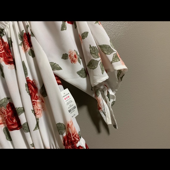 Cute mini summer dress - Picture 3 of 3